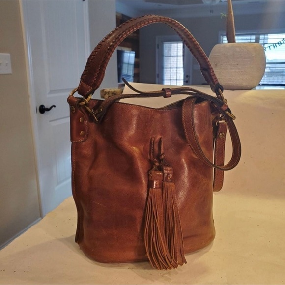 Handbags - Patricia Nash Bucket Bag